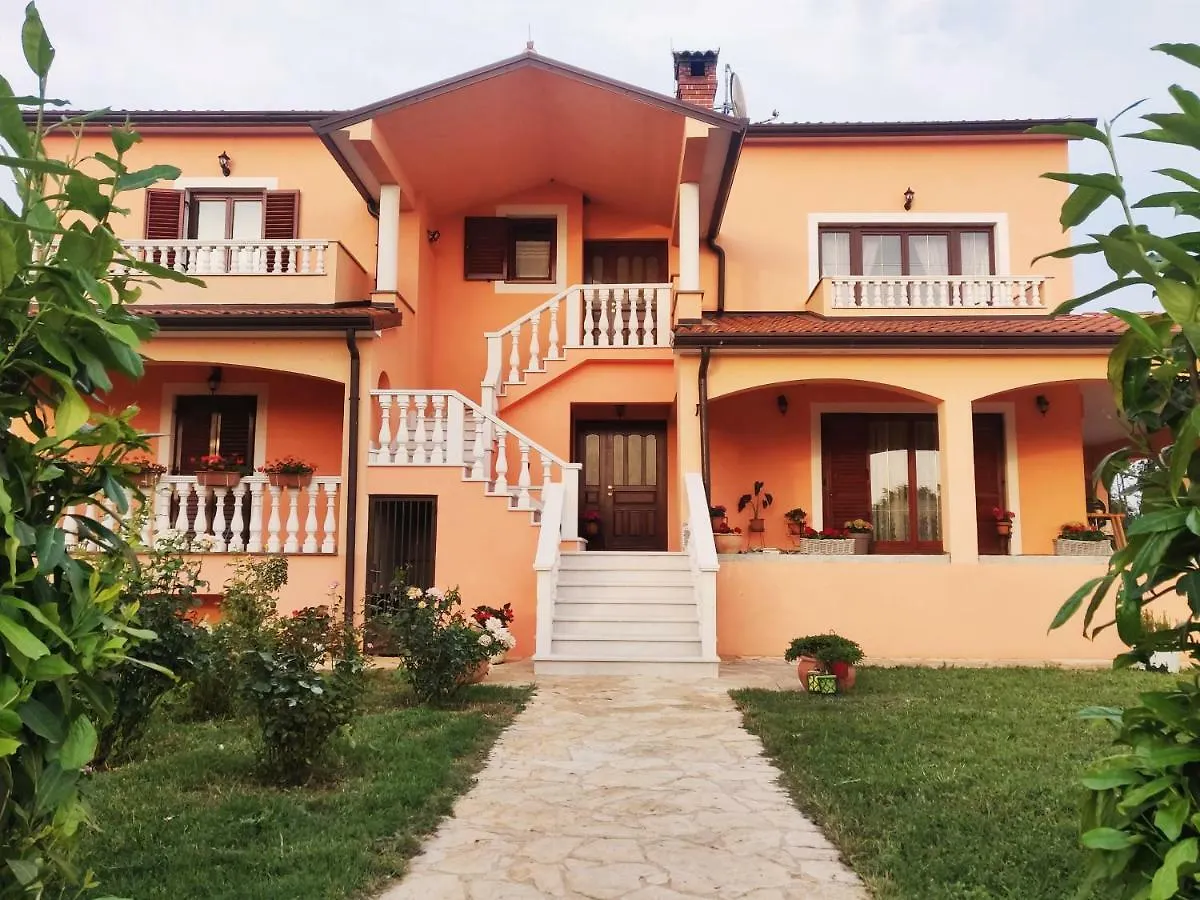 Apartment Luna  Umag